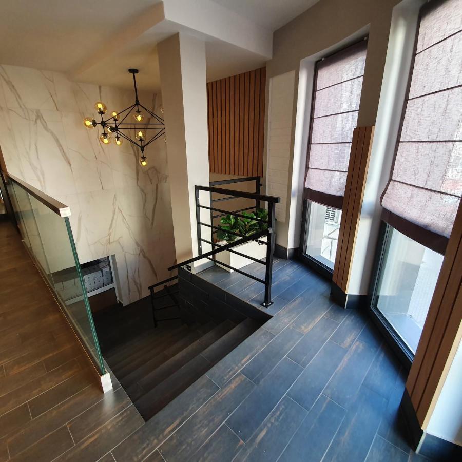 Apartment Kapielowa Czarny *